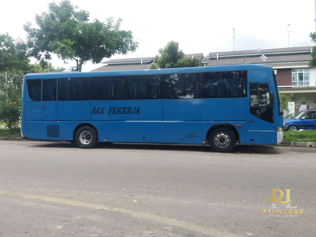 APAD licensed 44-seater factory staff shuttle bus operating in Gelang Patah and SILC